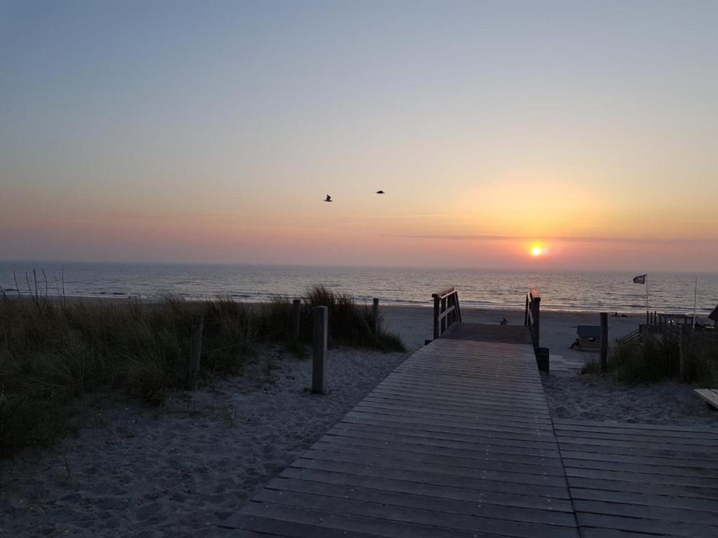 Strandhuis De Zon - Recreatiepark De Watersnip Petten Kültér fotó